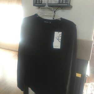 Black work out shirt satva brand. .. brand new